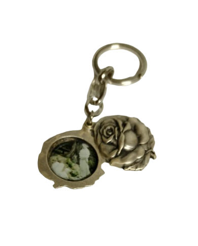 Rose shaped keyring with photos of Fatima/angel from Portugal