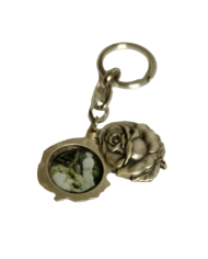 Rose shaped keyring with photos of Fatima/angel from Portugal